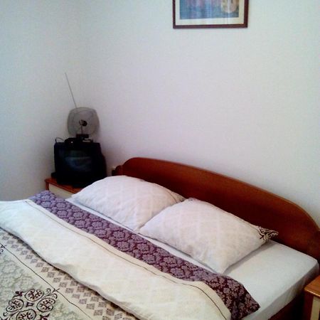 Guest House Sv. Nikola Dugo Selo ภายนอก รูปภาพ
