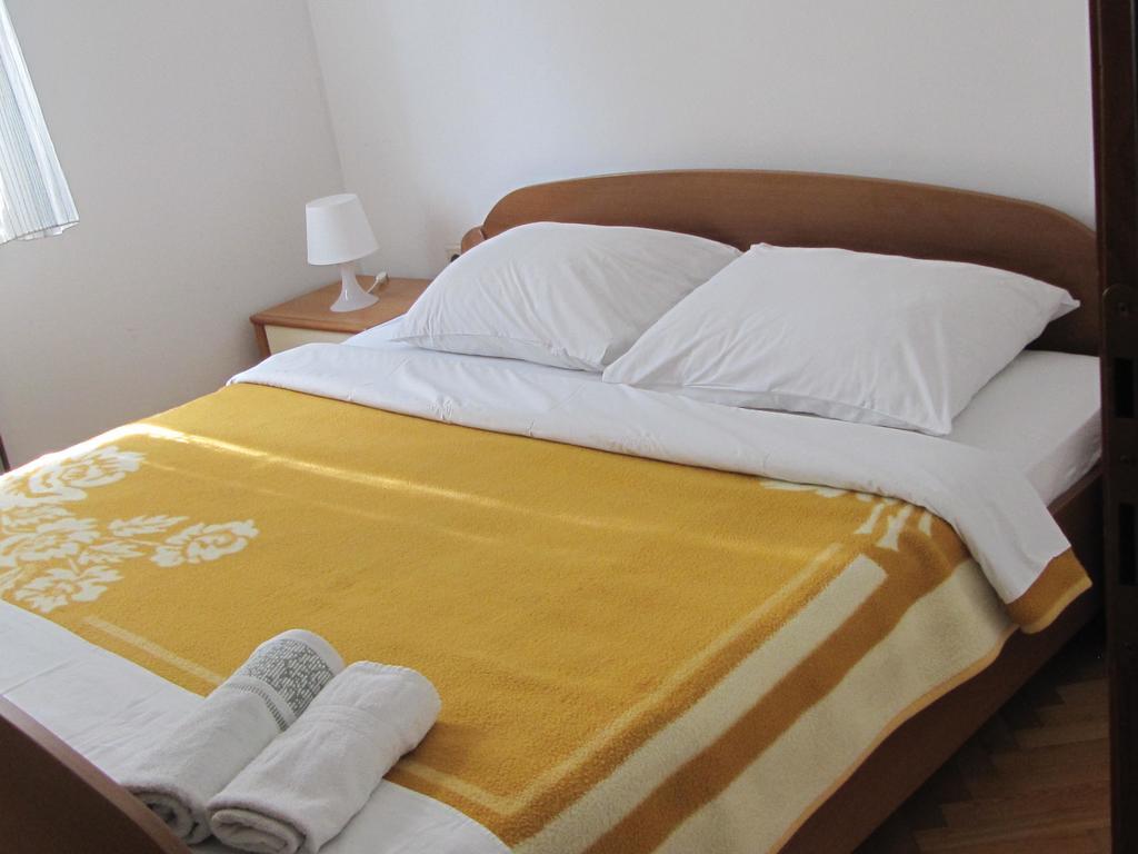 Guest House Sv. Nikola Dugo Selo ภายนอก รูปภาพ