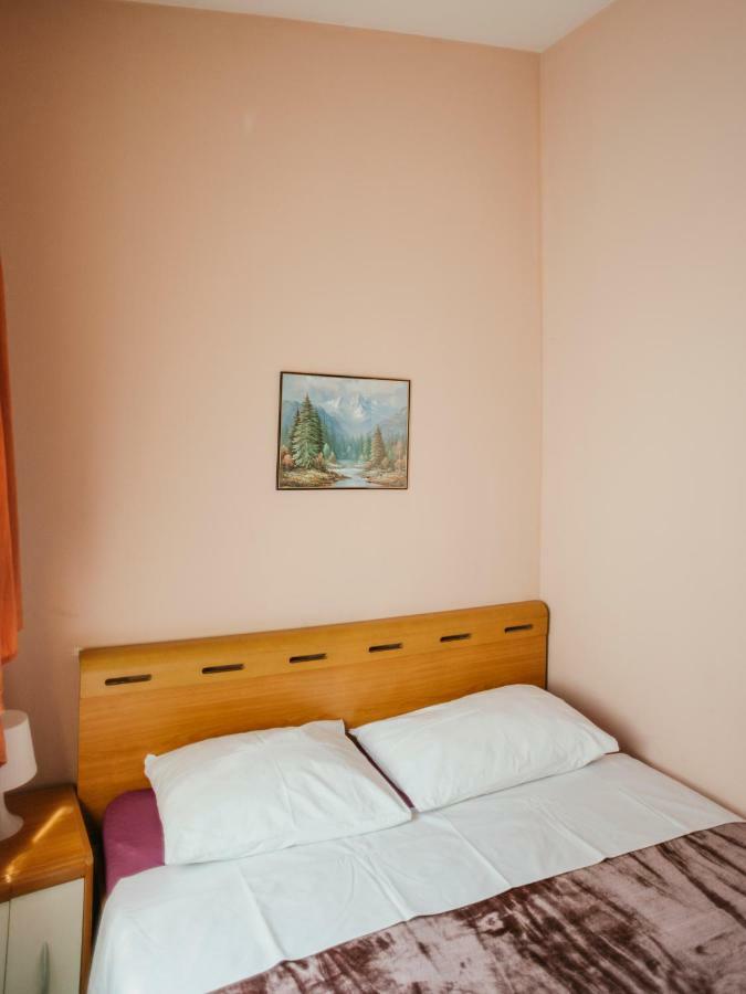 Guest House Sv. Nikola Dugo Selo ภายนอก รูปภาพ