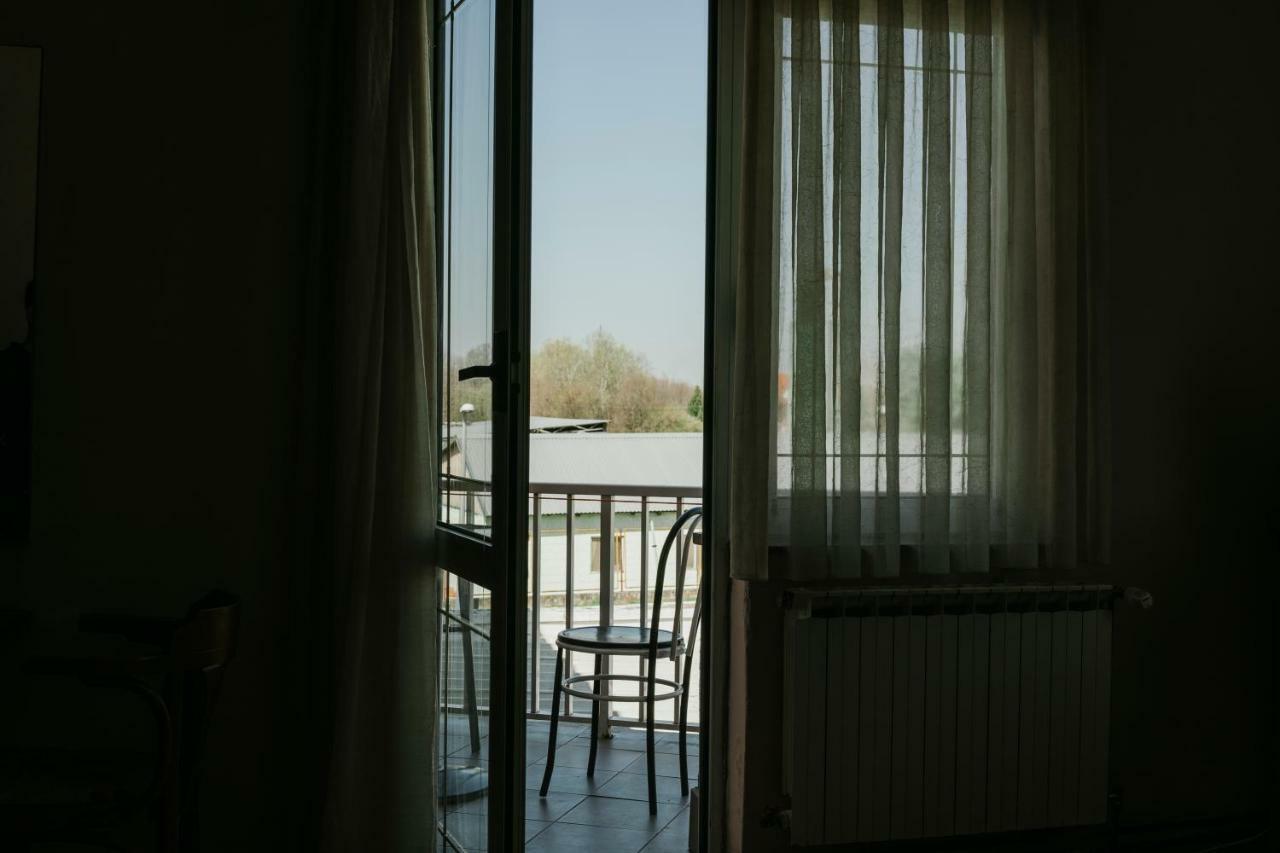 Guest House Sv. Nikola Dugo Selo ภายนอก รูปภาพ